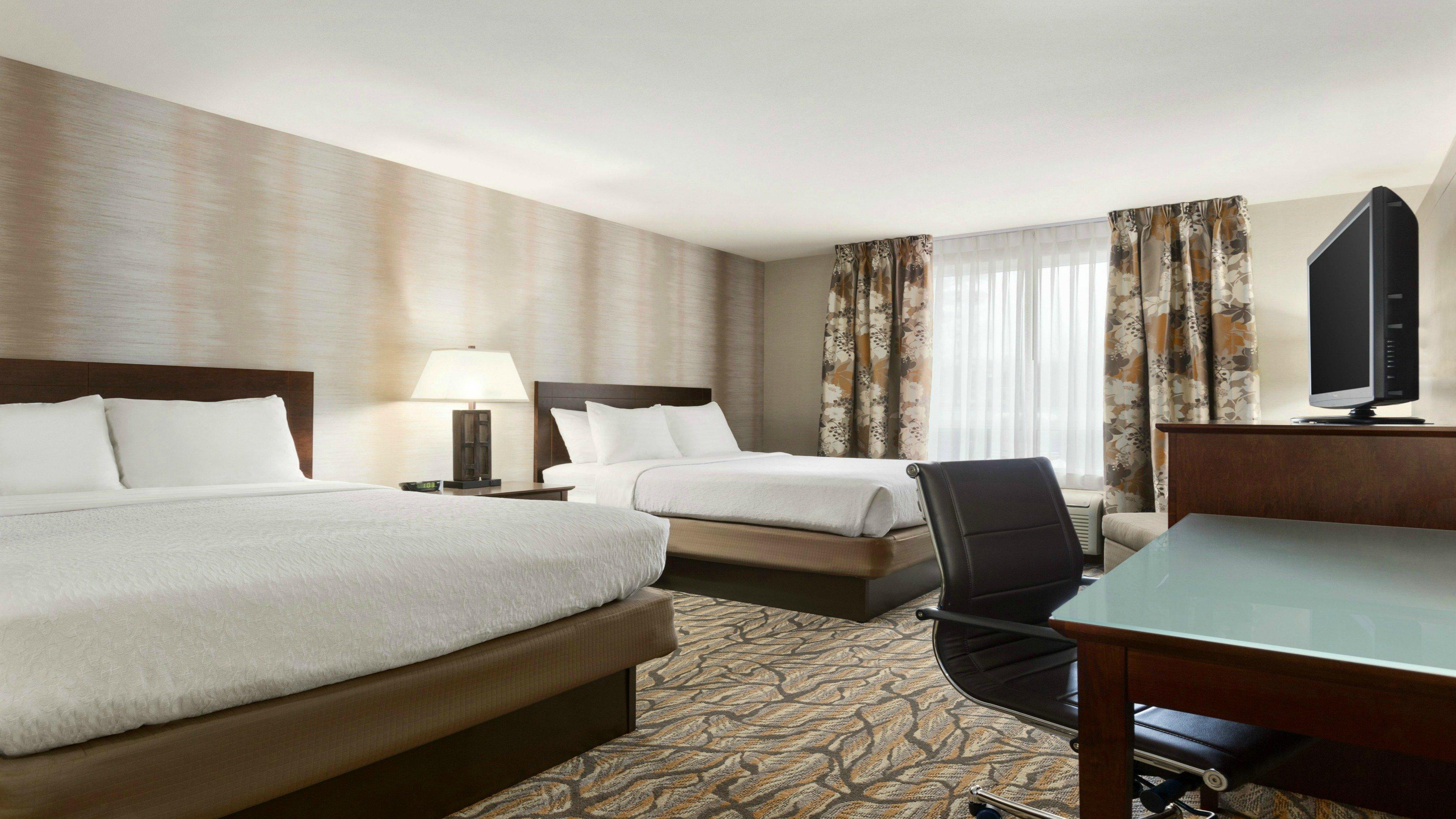 Holiday Inn Hotel & Suites Gateway By Ihg Williamsburg Exterior foto