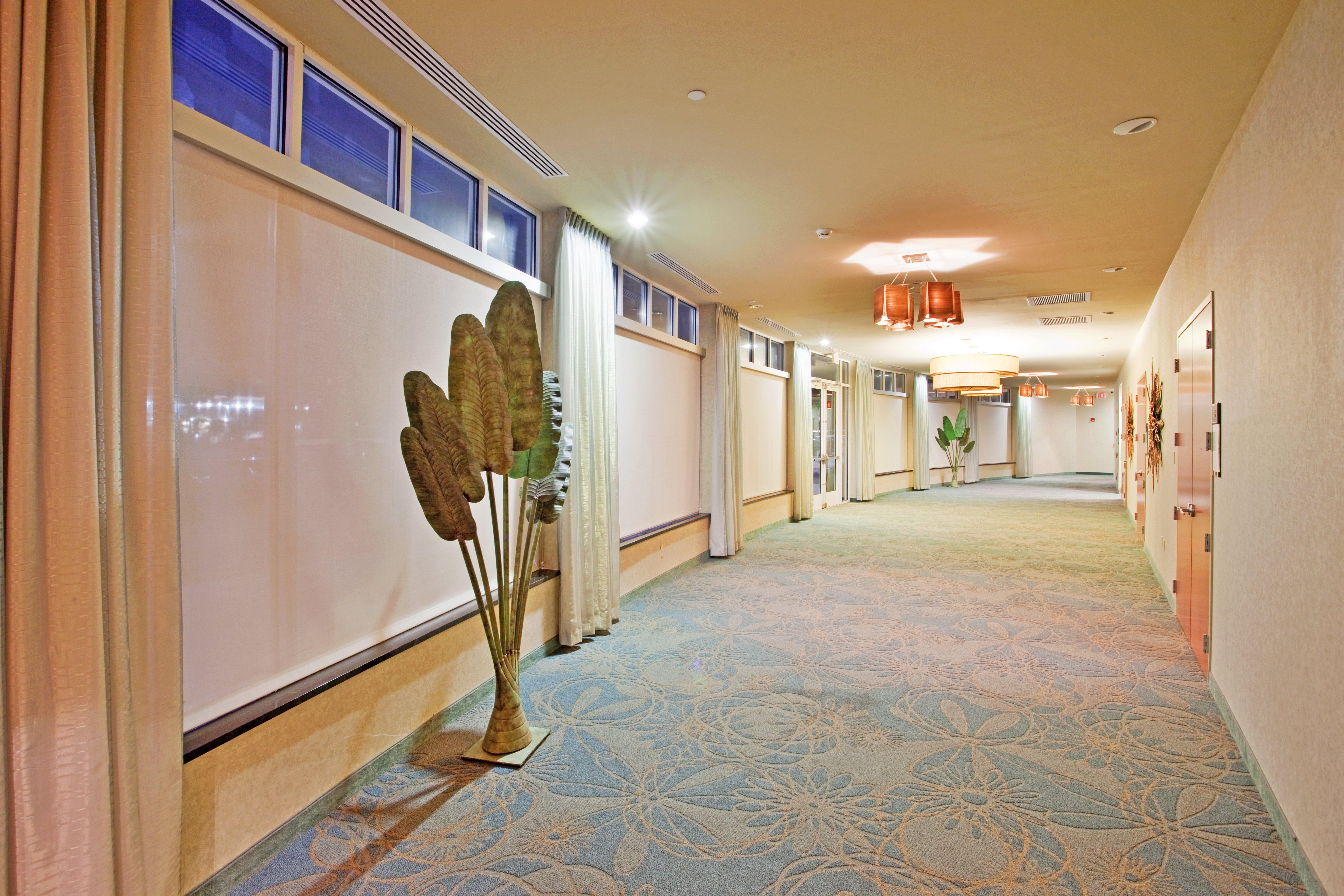 Holiday Inn Hotel & Suites Gateway By Ihg Williamsburg Exterior foto